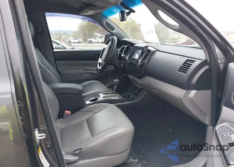 2013 Toyota Tacoma Prerunner V6 z USA, uszkodzony, nr VIN 5TFJU4GN5DX034126